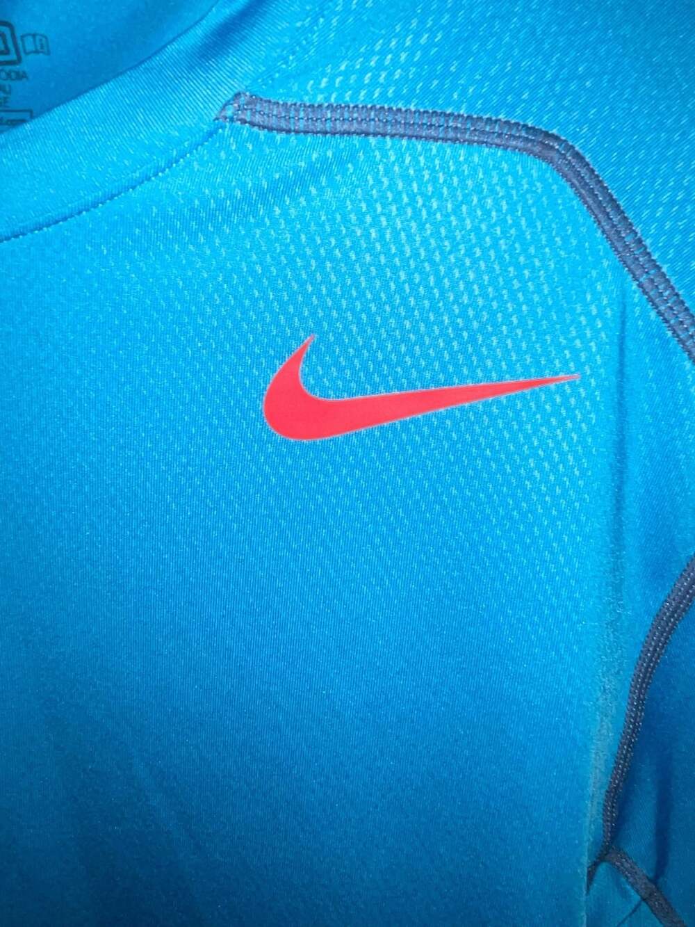 Nike Pro Combat Hypercool Fitted Size M Blue Athletic T-Shirt
